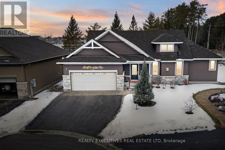 29266311/90-magnolia-way/north-grenville-twp-kemptville-south/north-grenville/ontario/K0G1J0_1