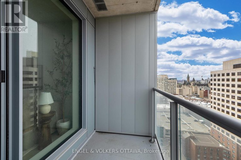 28589616/2005-20-daly-avenue/sandy-hill/ottawa/ontario/K1N0C6_24