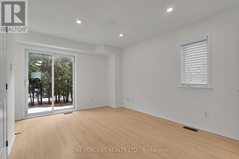 29244375/563-burleigh-private/cyrville/ottawa/ontario/K1J1J9_6