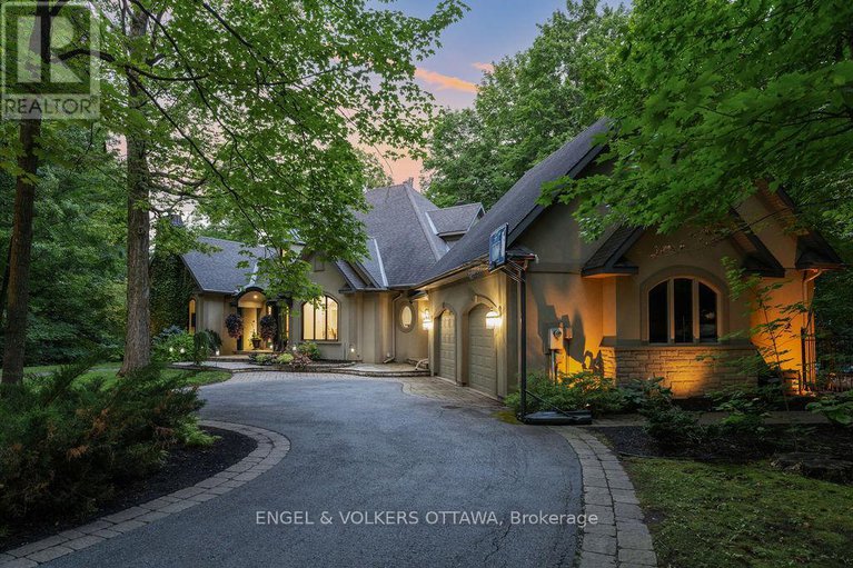 28614638/1412-houston-crescent/rural-kanata-central/ottawa/ontario/K2W1B6_49
