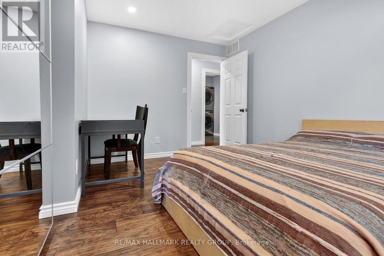28939841/1354-gaultois-avenue/chateauneuf/ottawa/ontario/K1C3G6_14