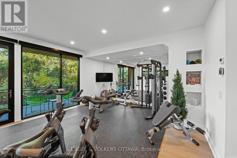 29568129/127-peridot-private/experimental-farm/ottawa/ontario/K2C3M3_42