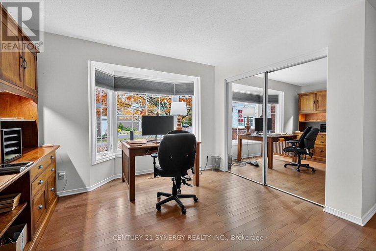 29225789/47-18-oyster-bay-court/stittsville-central/ottawa/ontario/K2S1H3_7