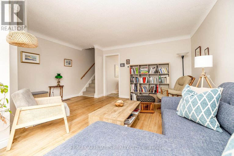 29023598/361-larouche-street/vanier/ottawa/ontario/K1L7L1_6