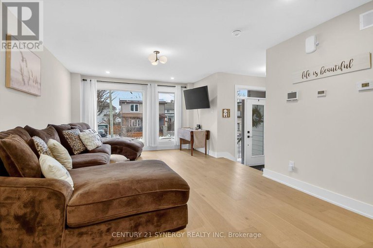 29204630/116-king-george-street/overbrookcastle-heights/ottawa/ontario/K1K1V3_4