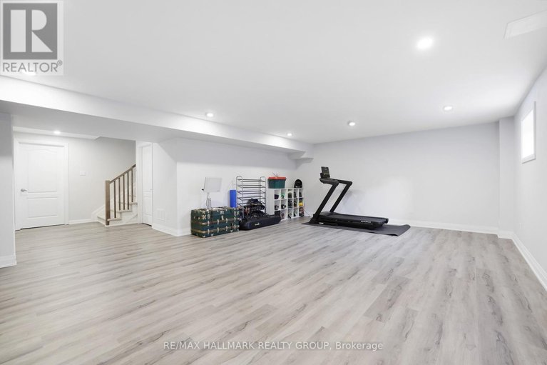 29579175/278-meynell-road/goulbourn-twp-from-franktown-rdsouth-to-rideau/ottawa/ontario/K0A2Z0_29