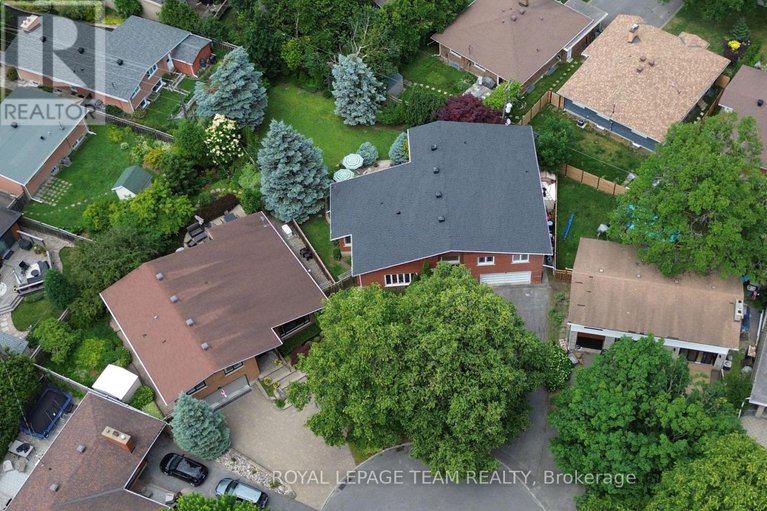28584600/1939-wembley-avenue/carlingwood/ottawa/ontario/K2A1A8_47