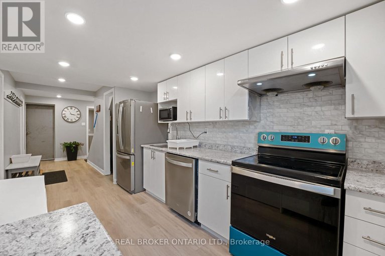 28275807/125-priam-way/westcliffe-estates/ottawa/ontario/K2H8S7_39