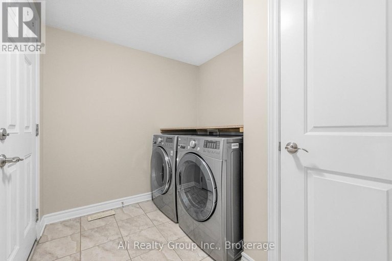 29605093/400-nestleton-street/avalon-east/ottawa/ontario/K4A0W2_18