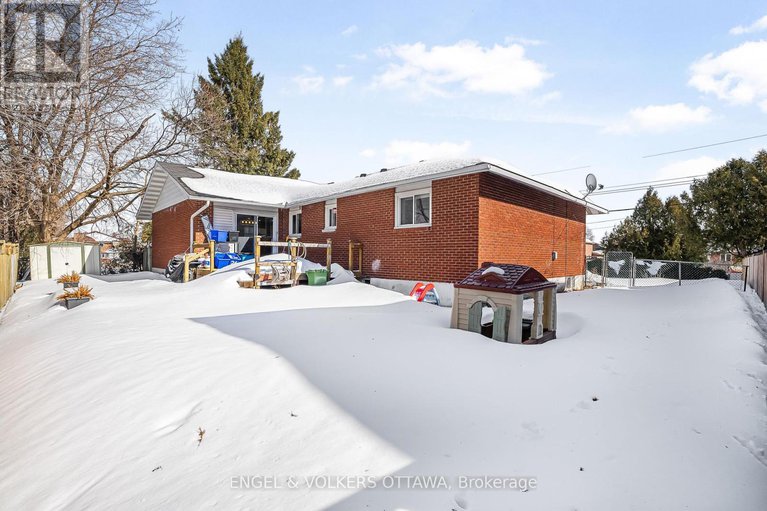 28017649/1427-rosebella-avenue/blossom-parkkemp-parkfindlay-creek/ottawa/ontario/K1T1E5_40