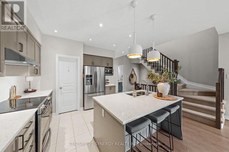 29127696/708-guardian-grove/riverside-southgloucester-glen/ottawa/ontario/K1X0B3_7