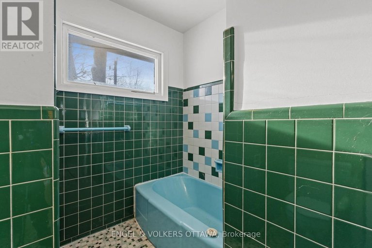 29184532/2626-elmhurst-street/queensway-terrace-north/ottawa/ontario/K2B7N6_68