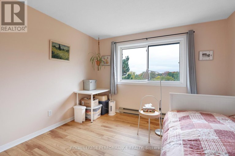 29281188/412-280-brittany-drive/viscount-alexander-park/ottawa/ontario/K1K4M4_19