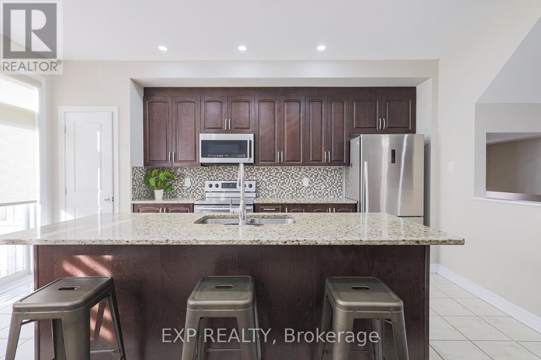 28649907/119-ramsgrange-street/half-moon-bay/ottawa/ontario/K2J6G4_4