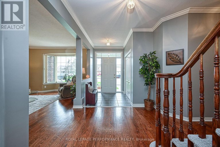 28233202/4191-wolfe-point-way/riverside-southgloucester-glen/ottawa/ontario/K1V1P5_5