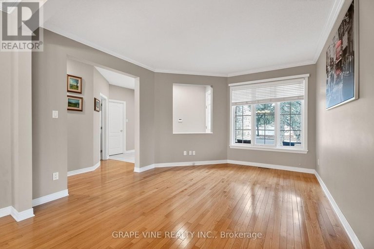 29648107/103-rowallen-place/hunt-club-parkgreenboro/ottawa/ontario/K1T4E3_12