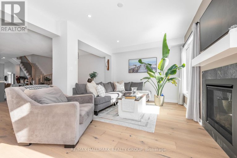 29405995/2260-copperhead-street/mer-bleuebradley-estatesanderson-park/ottawa/ontario/K1W4W6_20