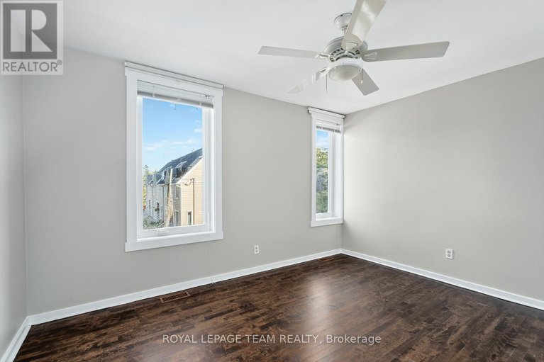 29003194/27-ivy-crescent/lindenlea/ottawa/ontario/K1M1Y1_22