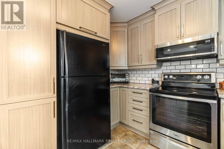 29069268/835-powers-street/town-of-rockland/clarence-rockland/ontario/K4K1K4_12