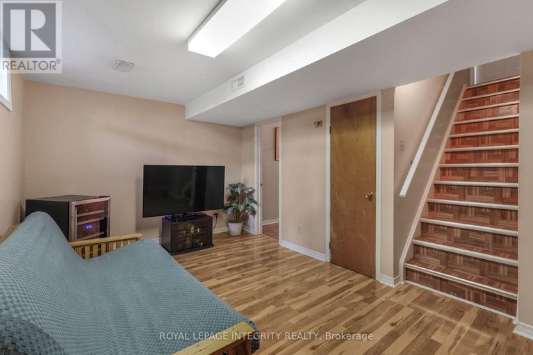 29666462/641-apollo-way/fallingbrookpineridge/ottawa/ontario/K4A1T5_26