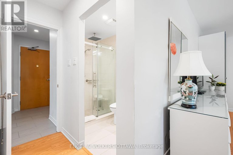 28851368/206-205-bolton-street/lower-townbyward-market/ottawa/ontario/K1N1K7_26