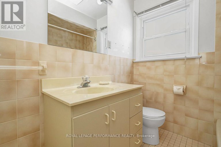 29403056/540-alesther-street/overbrookcastle-heights/ottawa/ontario/K1K1J3_26