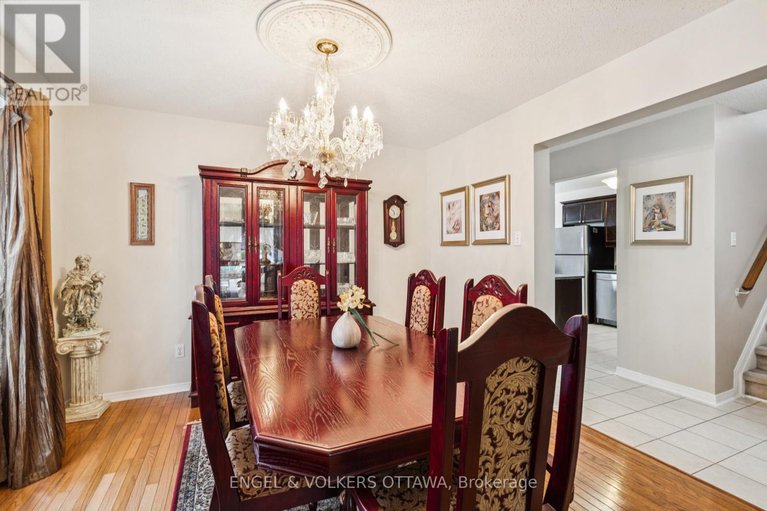 28798692/2213-noblewood-way/orleans-village/ottawa/ontario/K1W1E7_14