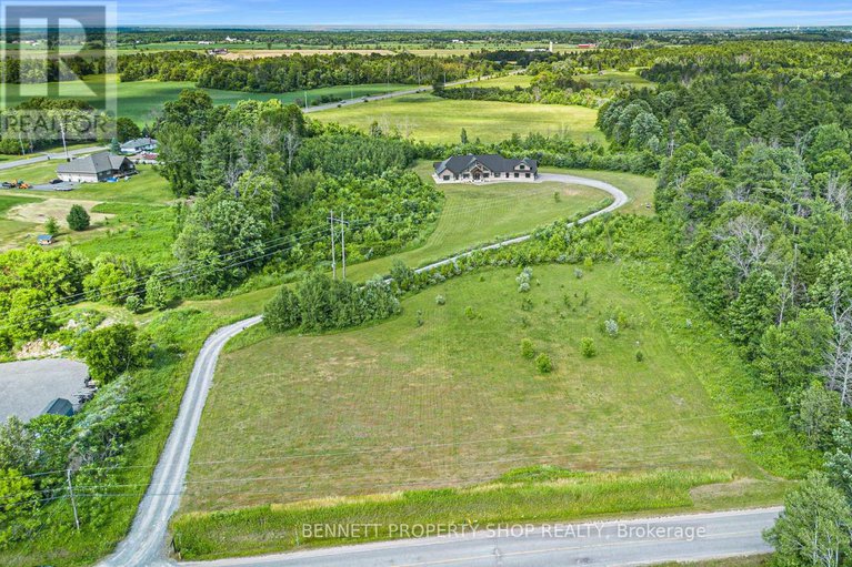 28520939/795-mill-ridge-road/mcnabbraeside-twps/mcnabbraeside/ontario/K7S3G8_41
