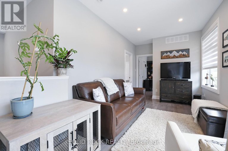 28836348/706-reverie-private/stittsville-central/ottawa/ontario/K2S0T9_14