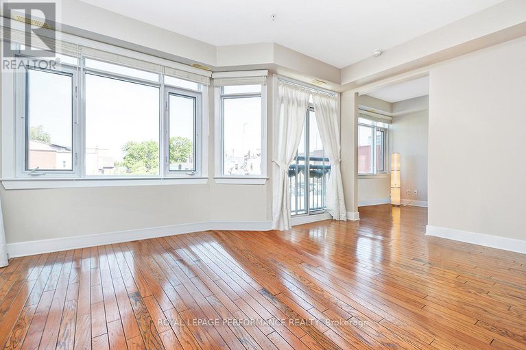 27937706/124-guigues-avenue/lower-townbyward-market/ottawa/ontario/K1N5H7_23