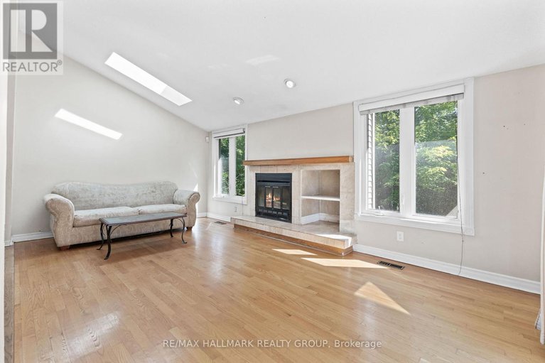 28647827/2-hackett-street/hunt-club-woods/ottawa/ontario/K1V0P8_9