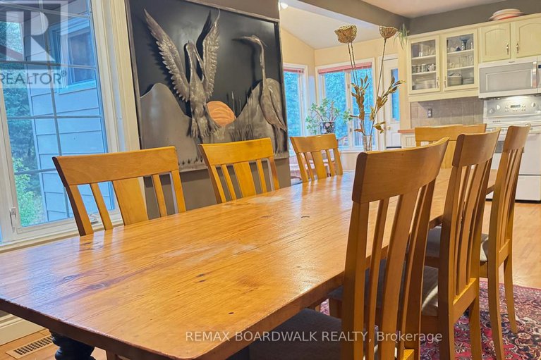 29165003/3042-dangerfield-road-w/north-grenville-twp-kemptville-south/north-grenville/ontario/K0G1J0_10