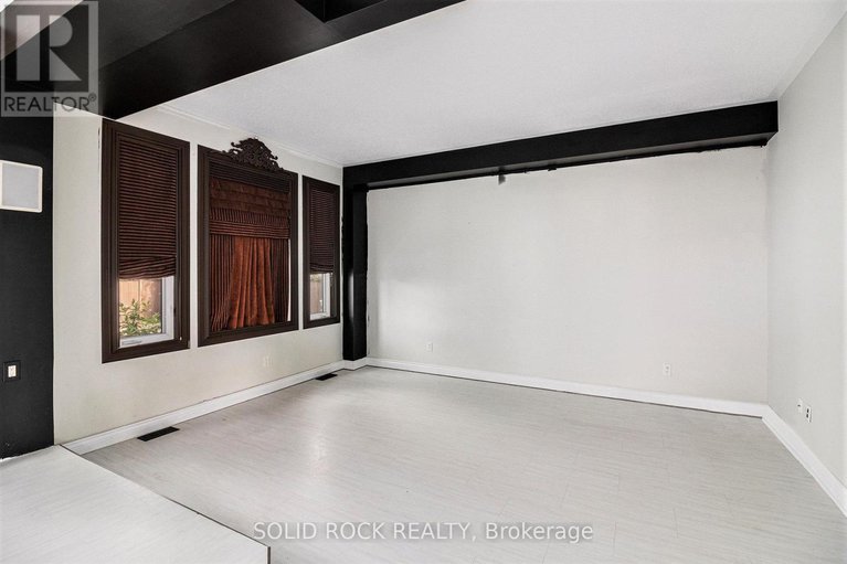 28874952/2121-valin-street/springridgeeast-village/ottawa/ontario/K4A4T5_10