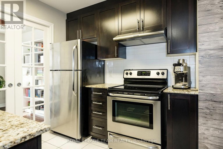 29564017/a-19-tadley-private/longfields/ottawa/ontario/K2J2T3_15