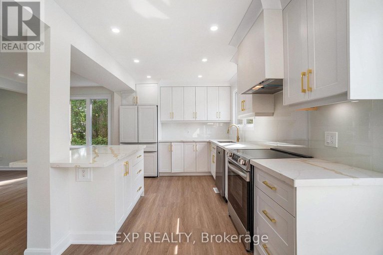 28435442/41-barnes-crescent/leslie-park/ottawa/ontario/K2H7C1_10