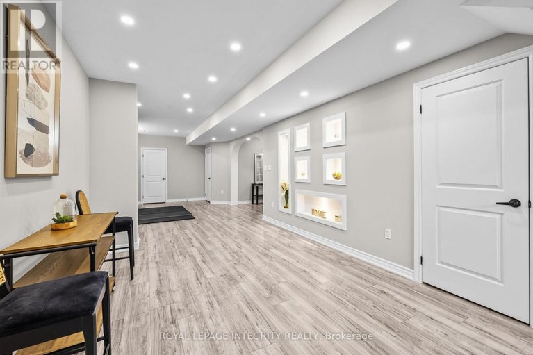 29578407/208-rover-street/emerald-meadowstrailwest/ottawa/ontario/K2V0G2_37