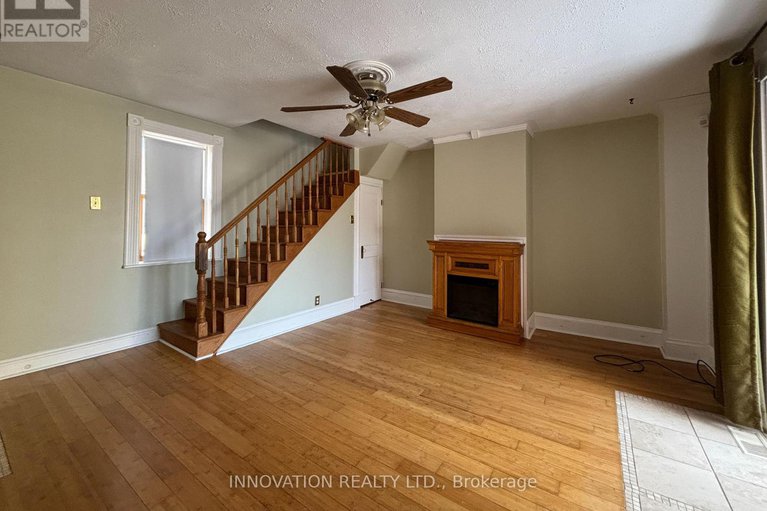 29363450/62-mcgonigal-street-e/arnprior/arnprior/ontario/K7S1L7_18