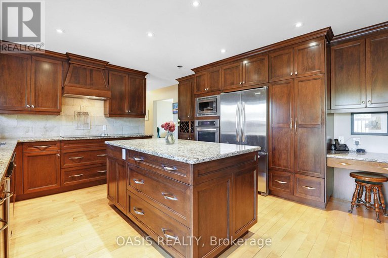 28964941/2993-wilhaven-drive/cumberland-estates/ottawa/ontario/K4C1L1_14