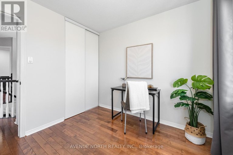 29648629/3028-courtyard-crescent/upper-hunt-club/ottawa/ontario/K1T3R7_22