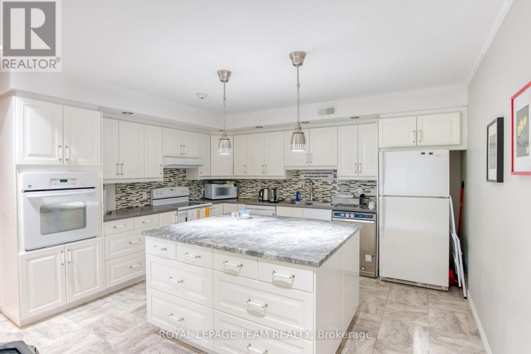 28874656/2006-1195-richmond-road/woodroffe/ottawa/ontario/K2B8E4_10