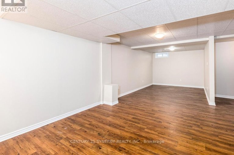 29610480/16-71-clarkson-crescent/katimavik/ottawa/ontario/K2L3C9_31