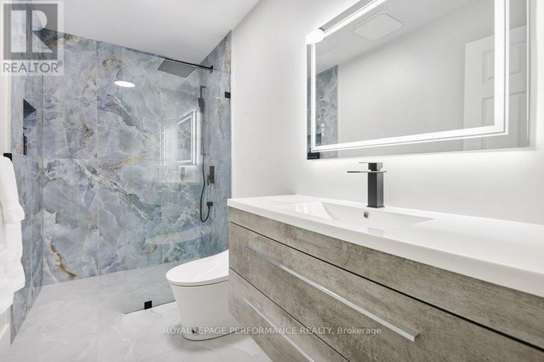 28347895/6099-james-bell-drive/manotick-south-to-roger-stevens/ottawa/ontario/K4M1B3_28