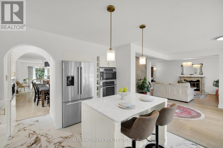28625672/16-allenby-road/morgans-grantsouth-march/ottawa/ontario/K2K2H2_43