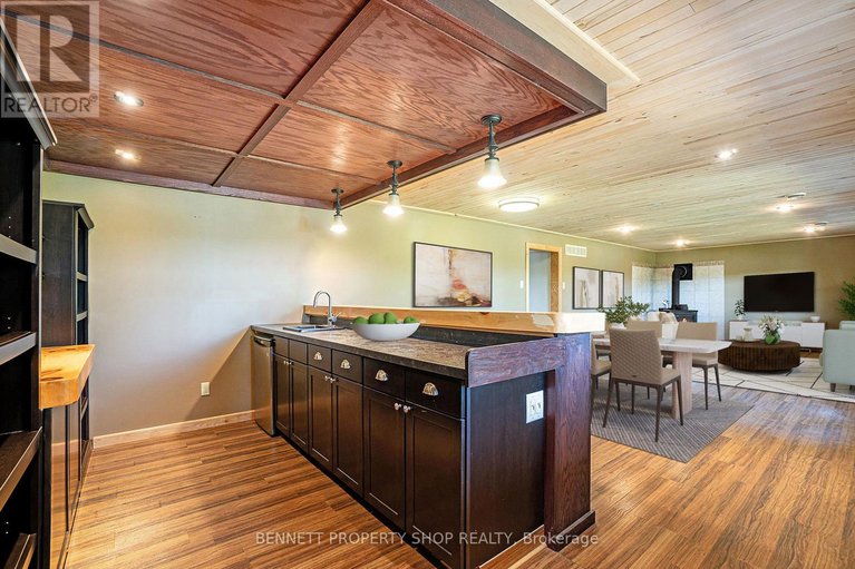28877435/250-horne-lake-road/lanark-highlands-dalhousie-twp/lanark-highlands/ontario/K0G1K0_17