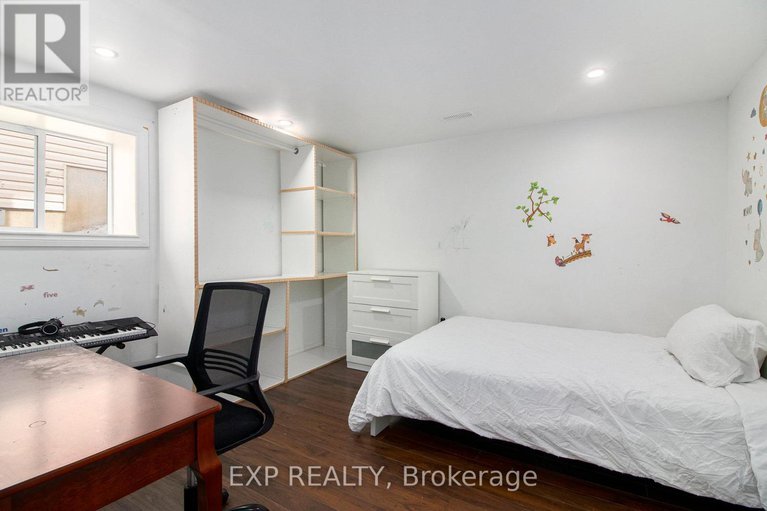 29033122/234-sandra-crescent/town-of-rockland/clarence-rockland/ontario/K4K1R6_27