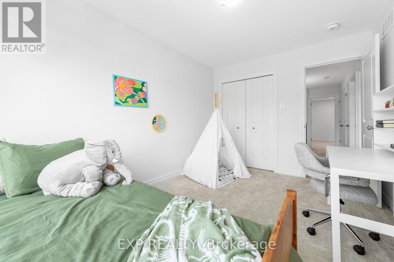 28625668/709-capricorn-circle/riverside-southgloucester-glen/ottawa/ontario/K4M0J5_29