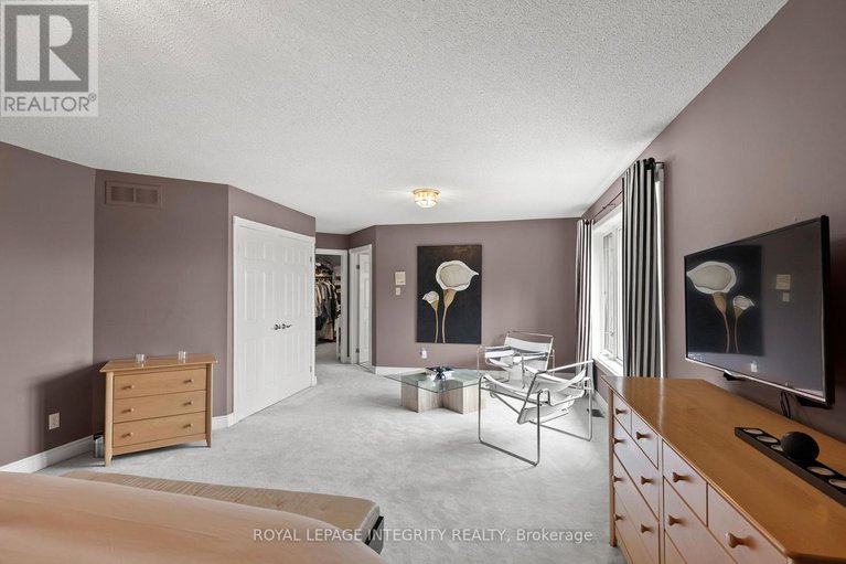 28975993/6-marchbrook-circle/rural-kanata-central/ottawa/ontario/K2W1A1_32
