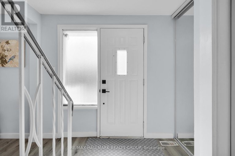 28895852/d-1520-beaverpond-drive/pineview/ottawa/ontario/K1B3R9_3