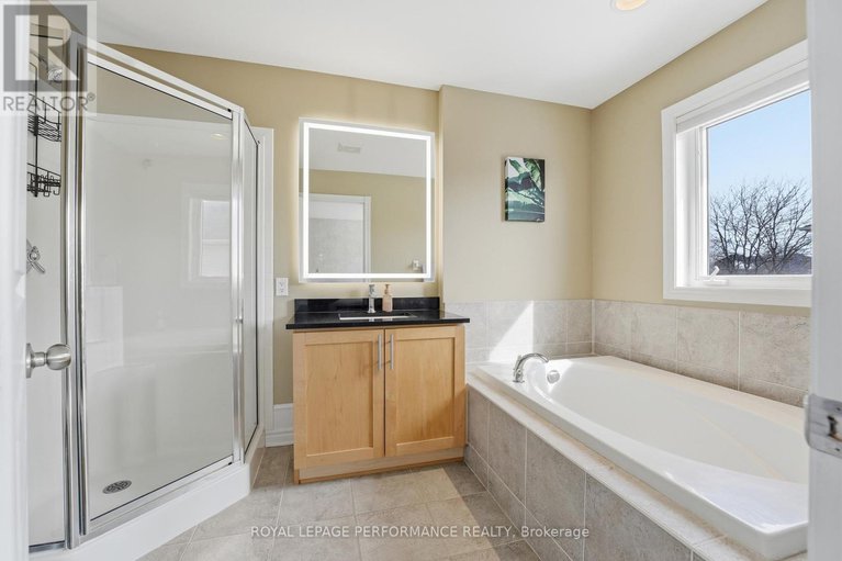 29441427/808-scala-avenue/avalon-east/ottawa/ontario/K4A4X2_22