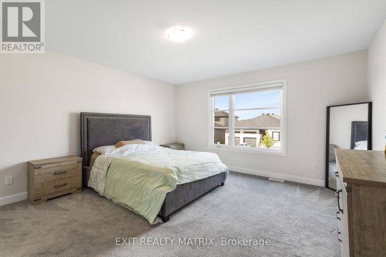 28493432/461-aurora-street/russell-twp/russell/ontario/K4R0L3_19